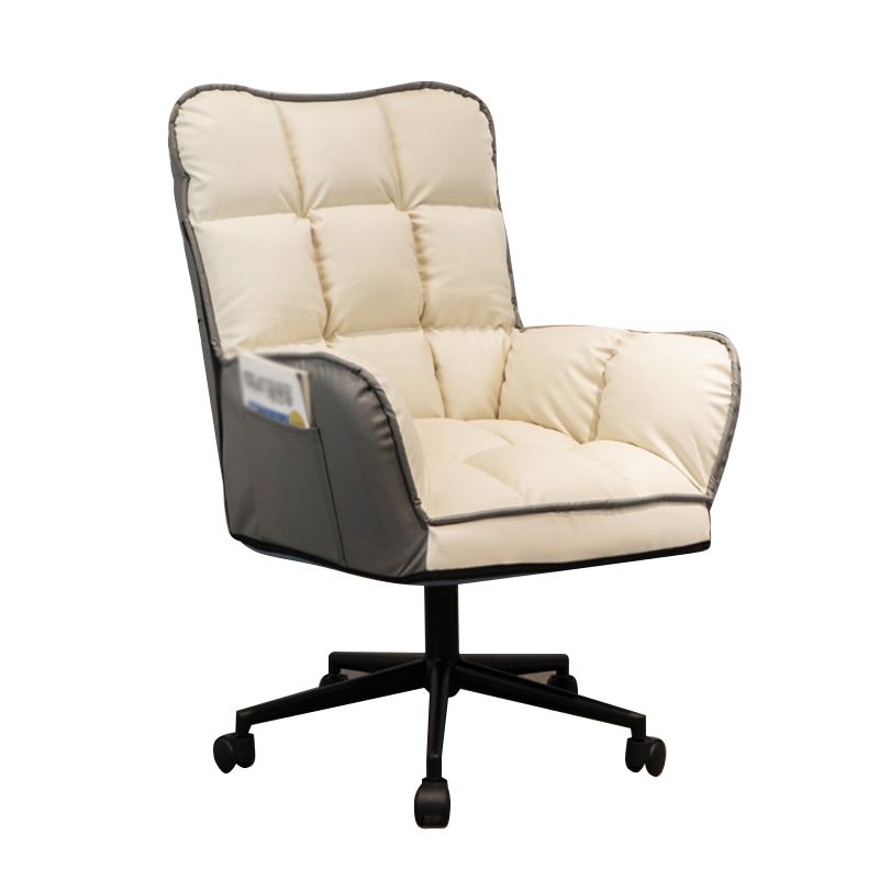 Roues de fauteuil accent en cuir PU Armes incluses chaise pour le salon