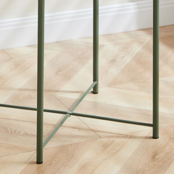 Eigentijdse accenttafel nachtkastje antieke afwerking metalen nachtkastje