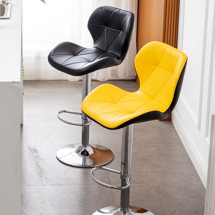 Scandinave Metal Barstool Back Back Pu Leather Meubles en finition mate pour intérieur