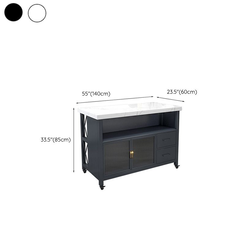 モダンな大理石の島のテーブルダイニングルームのキッチントロリーと収納キャビネット