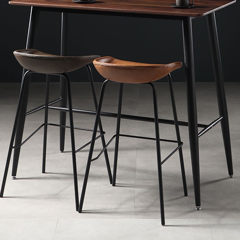 Contemporary Faux Leather Low Back Bucket Bar Stools with Metal Base Clearhalo 'Bar Furniture' 'Bar Stools' 'bar_stools' 'furn' 'furn_bar_stools' 'Furniture' 'Kitchen & Dining Furniture' 1200x1200_e4848f1d-0532-4431-baad-6396806f6283