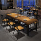 Table de bois en pin industriel pour table à manger au restaurant avec base de chevalet en noir