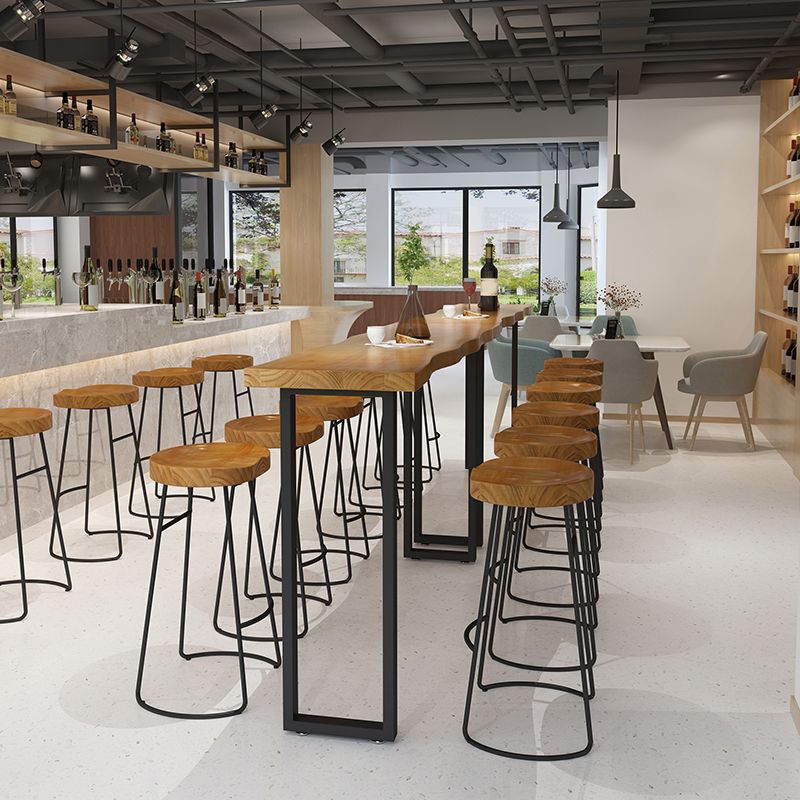 Light Brown Solid Wood Top Bar Table Industrial Metal Base Bistro Table Clearhalo 'Bar Furniture' 'Bar Tables' 'bar_tables' 'furn' 'furn_bar_tables' 'Furniture' 'Kitchen & Dining Furniture' 1200x1200_e4d67c6f-475e-4be2-ab72-9717c63ce0a4