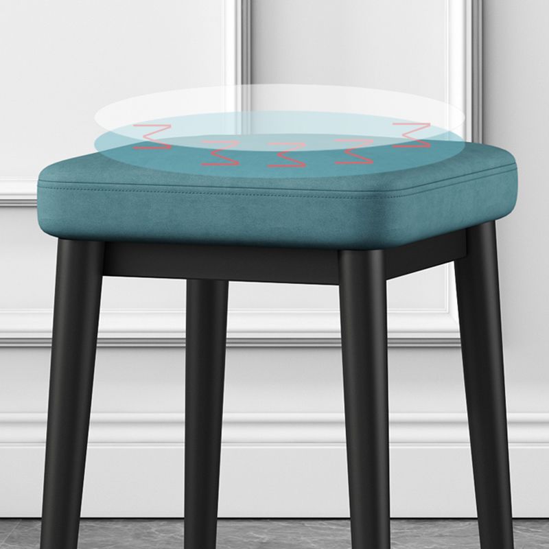 Square Ottoman Solid Color Upholstered Metal Frame Fabric Standard Ottoman Clearhalo 'furn' 'furn_ottomans_poufs' 'Furniture' 'Living Room Furniture' 'Ottomans & Poufs' 'ottomans_poufs' 1200x1200_e4e7d4e8-6654-419c-84d4-c172b8f90b62