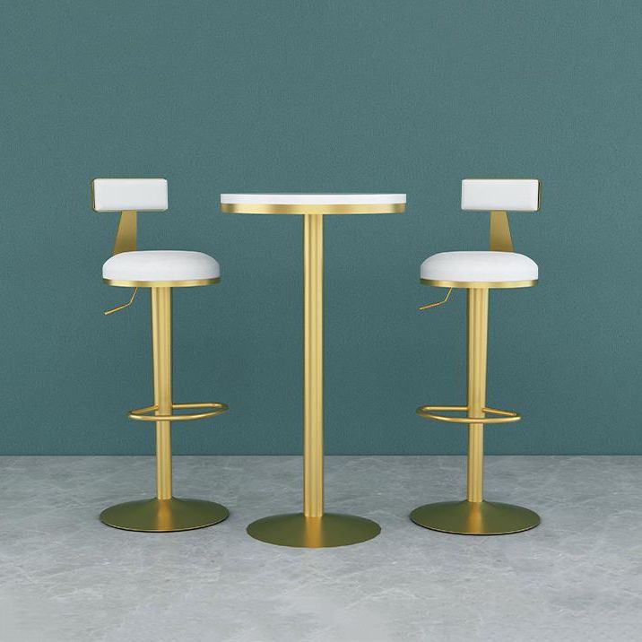 Contemporary Metal Bar and Counter Stool Low Back Stool with Pedestal Base in Gold Clearhalo 'Bar Furniture' 'Bar Stools' 'bar_stools' 'furn' 'furn_bar_stools' 'Furniture' 'furniture_bar_stools' 'Kitchen & Dining Furniture' 1200x1200_e51d2c16-ab0f-43cd-aabe-1e35e01c7045