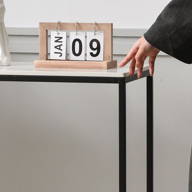 Tabella di consoe di base con cornice di ferro con top in pietra e scaffale