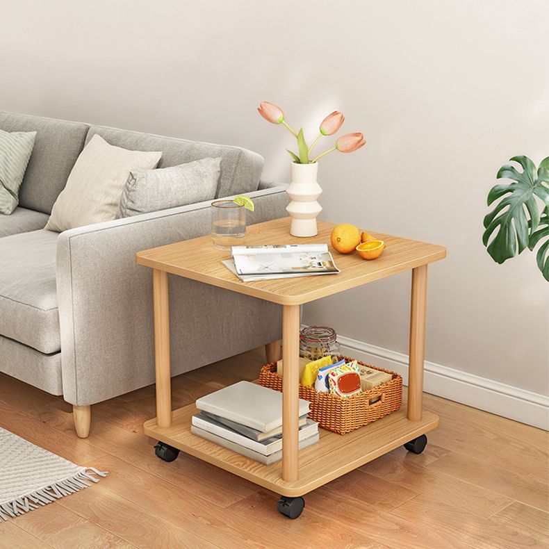 Skandinavisches Holz 4 -Bein Beistelltisch natürlicher/weißer Endtisch mit Rollen
