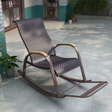 Chaise à bascule moderne du rotin moderne chaise à bascule intérieure