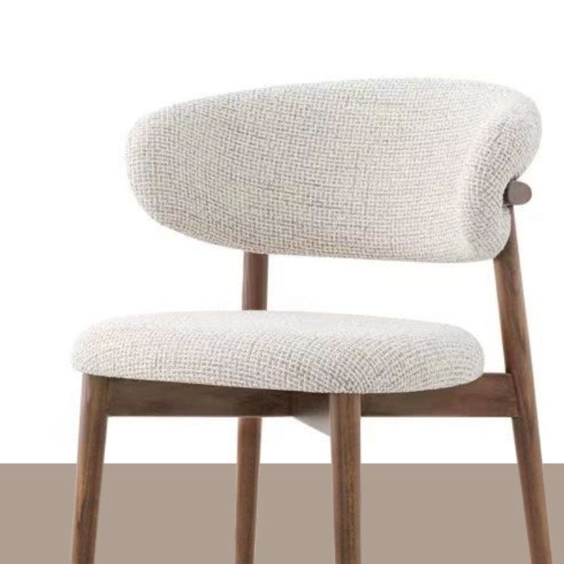 Chaise de bras rembourré de style moderne