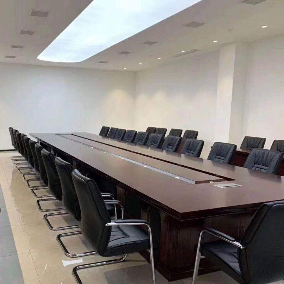 Silver Metal Modern Conference Chair High Back Leather Conference Chair Clearhalo 'furn' 'furn_office_chair' 'Furniture' 'furniture_office_chair' 'Office Chairs' 'Office Furniture' 'office_chair' 1200x1200_e5a4d1cd-f381-4bc1-b761-d20672354b97