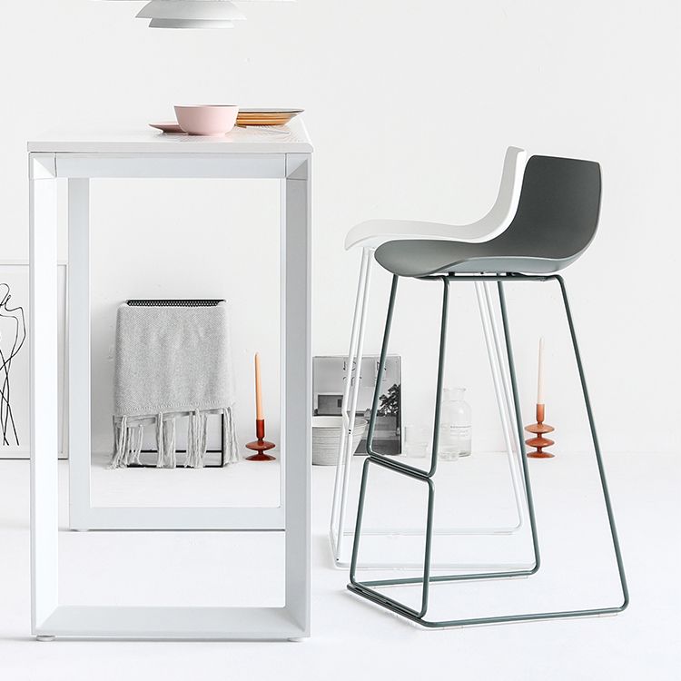 Nordic Plastic Bar Stool Bucket Counter Bar Stool with Metal Legs Clearhalo 'Bar Furniture' 'Bar Stools' 'bar_stools' 'furn' 'furn_bar_stools' 'Furniture' 'furniture_bar_stools' 'Kitchen & Dining Furniture' 1200x1200_e5a4eaae-fcf6-429d-b30e-b385999b7dad