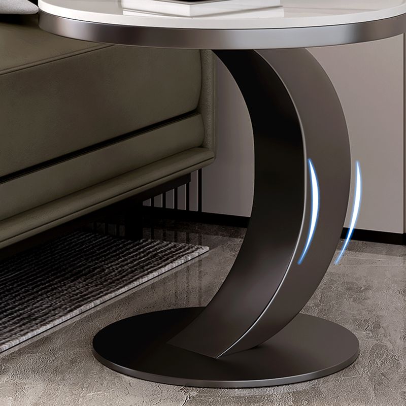 Tavolo accento del divano di divano contemporaneo in metallo rotondo piedistallo da soggiorno tavolo