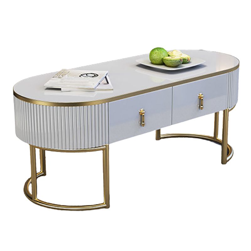 Eigentijdse salontafel met opberglade en gouden framebasis