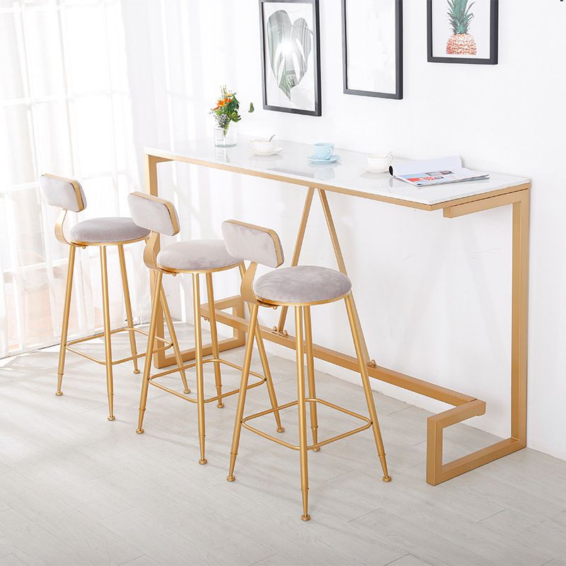 グラムバーの高さテーブルフェイク大理石のトップビストロバーテーブルとゴールドベース