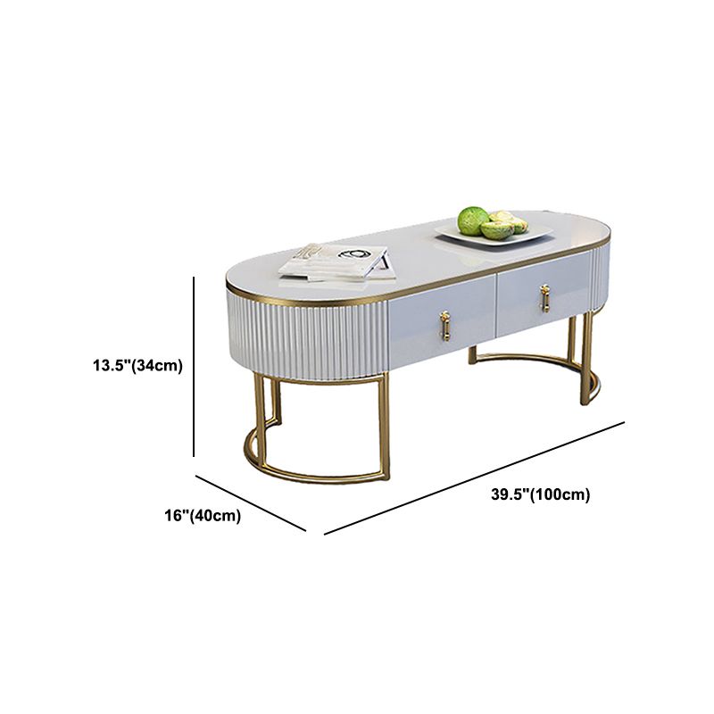 Eigentijdse salontafel met opberglade en gouden framebasis