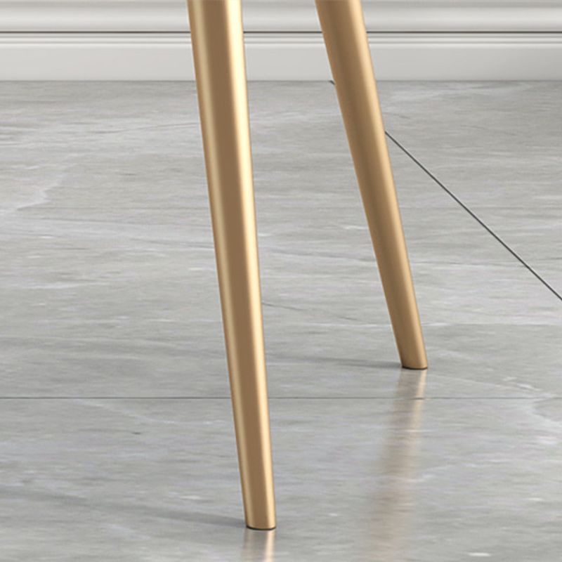 グラムダイニングアーム椅子布張りの腕の椅子と家のための金色の脚