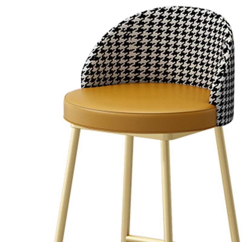 Scandinavian Iron Counter Stools Upholstered Low Back Bar Stools with Round Seat Clearhalo 'Bar Furniture' 'Bar Stools' 'bar_stools' 'furn' 'furn_bar_stools' 'furniture_bar_stools' 'Kitchen & Dining Furniture' 'kitchen&dining_furn' 'kitchen' 'kitchen_furn' Furniture' 1200x1200_e659d6d9-6962-40e6-a003-43021c2385e8