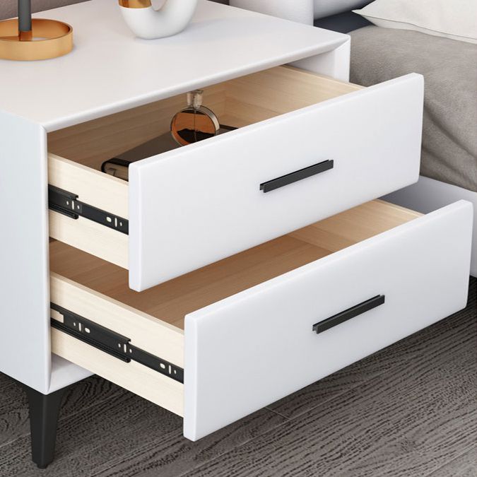 Comodino da letto in pelle notturno contemporaneo con cassetti