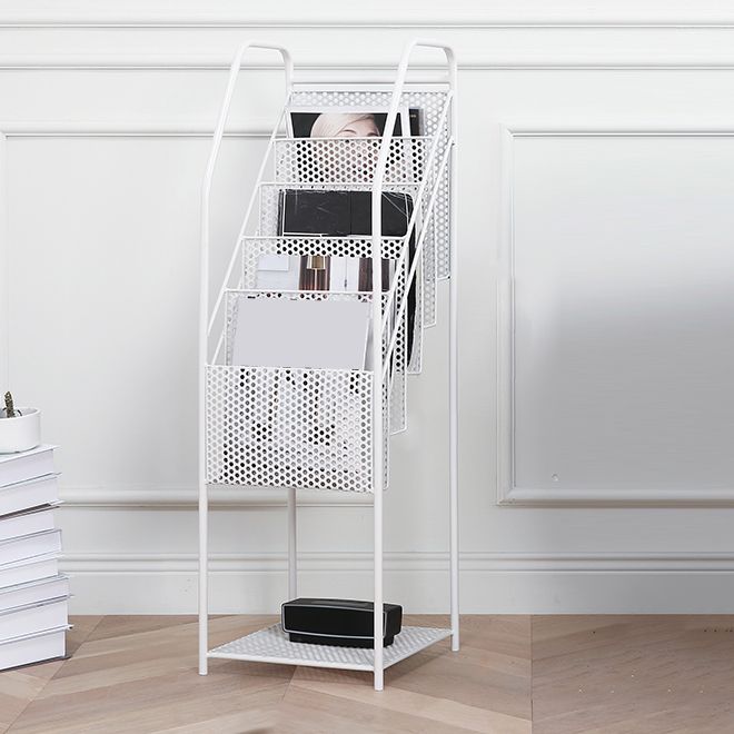 Modern metalen boekenplank geometrische gesloten achterste verticale boekenkast in branden