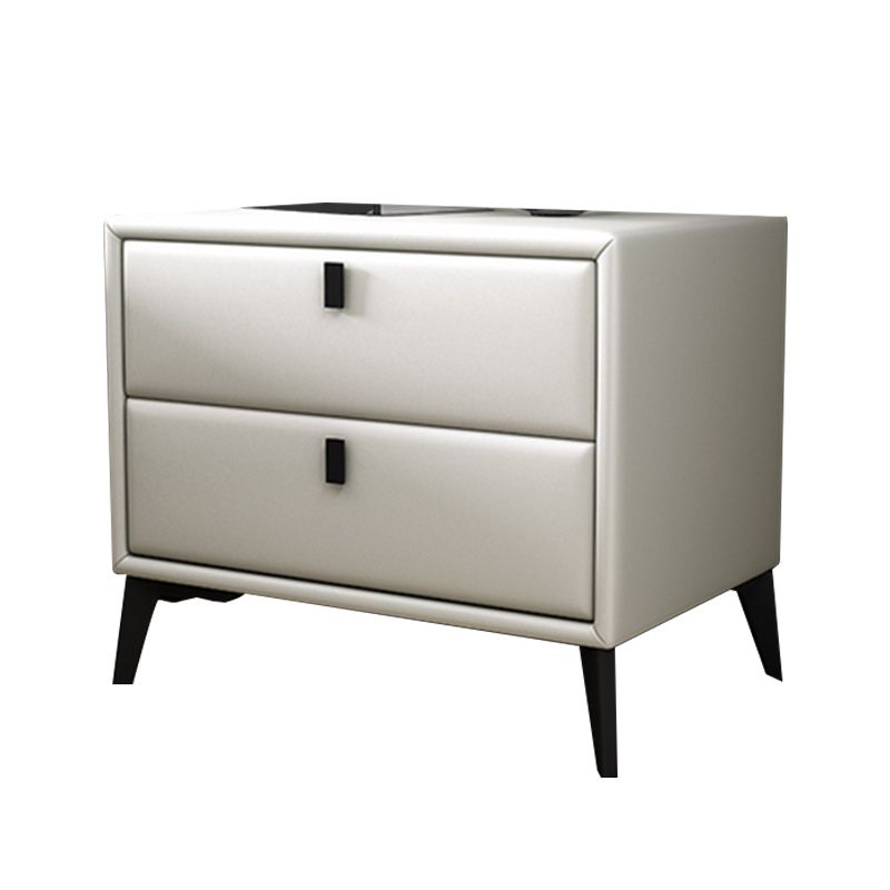 Leather Top Nightstand with 4 Legs Glam Night Table with Drawer Clearhalo 'Bedroom Furniture' 'furn' 'furn_night_stand' 'Furniture' 'night_stand' 'Nightstands' 1200x1200_e682f716-ef51-4cdf-8bcb-96b9a77e890e