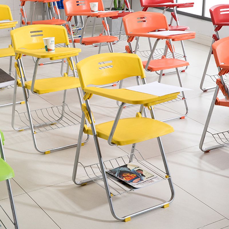 Sedia conference con telaio in acciaio argento.