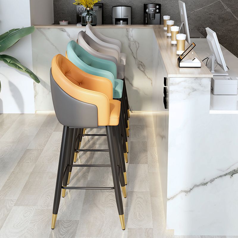 Glam Restaurant Leather Stool Matte Finish Footrest Armed Barstool Clearhalo 'Bar Furniture' 'Bar Stools' 'bar_stools' 'furn' 'furn_bar_stools' 'Furniture' 'furniture_bar_stools' 'Kitchen & Dining Furniture' 1200x1200_e6c4544b-0477-4743-9e94-9b965bd6c213