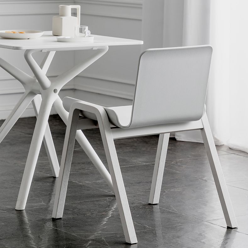 Contemporary Dining Plastic Chairs Armless Chair with Wood Legs for Home