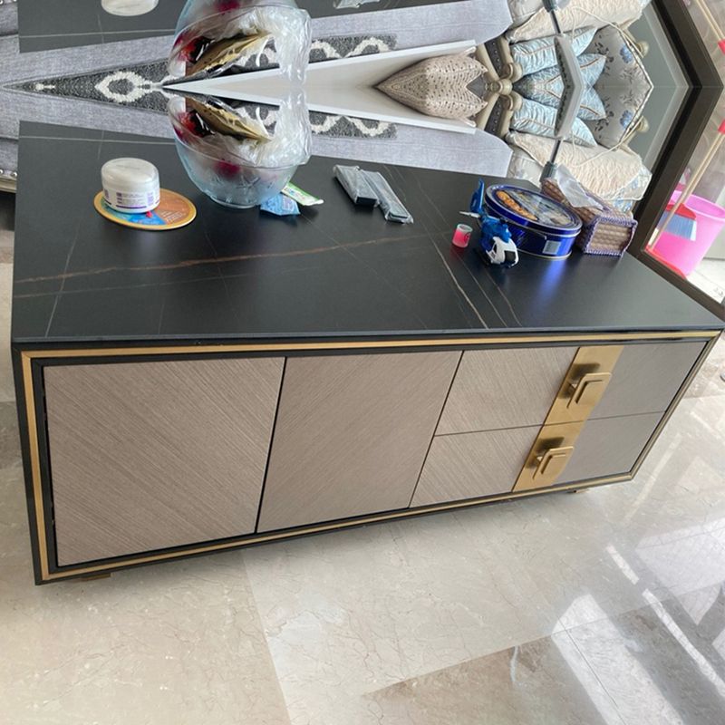 23.62 "H TVスタンドグラムスタイルの囲まれたストレージテレビコンソール3つの引き出し付き