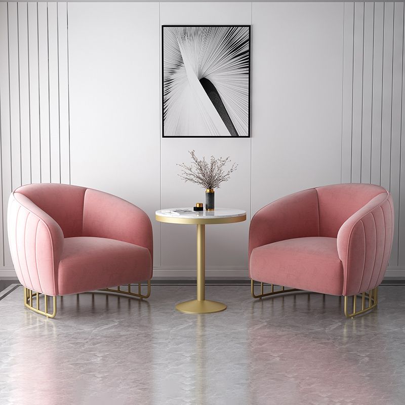 Velvet Barrel Accent Chair 29.52 "Laissez les bras de large inclus chaise avec des jambes en fer doré