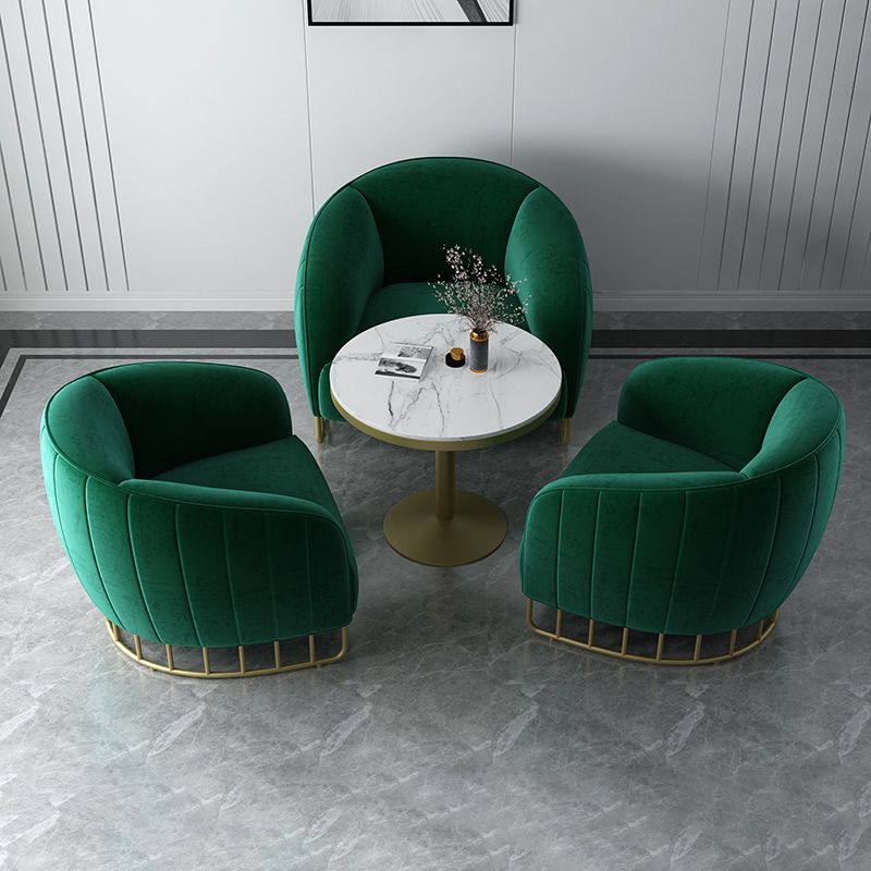 Velvet Barrel Accent Chair 29.52 "Laissez les bras de large inclus chaise avec des jambes en fer doré