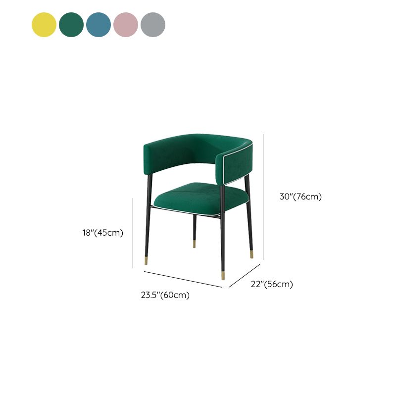 Industrieel gestoffeerde fluwelen armstoel Open achterste eetkamerstoel voor thuis