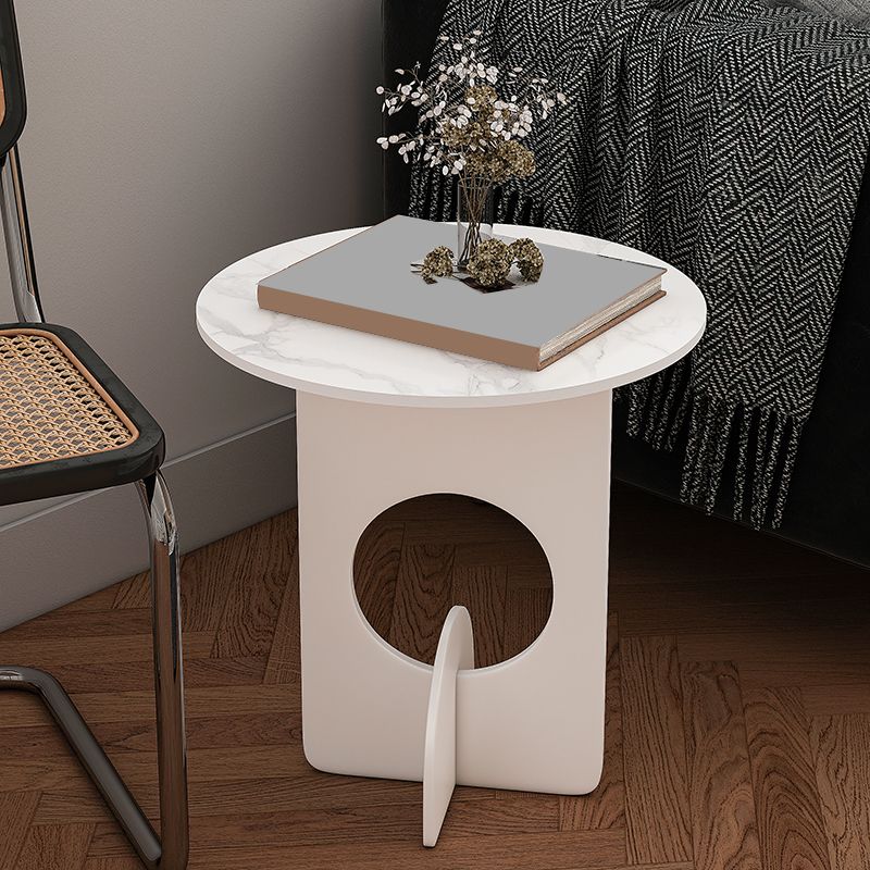 Mid-Century Round Side End Table Metal Abstract End Table for Living Room Clearhalo 'Coffee & Accent Tables' 'End & Side Tables' 'end_side_tables' 'furn' 'furn_end_side_tables' 'Furniture' 'Living Room Furniture' 1200x1200_e79f5d12-bec1-483c-911a-886d61cac6ac