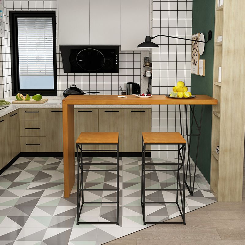 Tavolo da bistrot top in legno rettangolo tavolo da pub moderno con base metallica