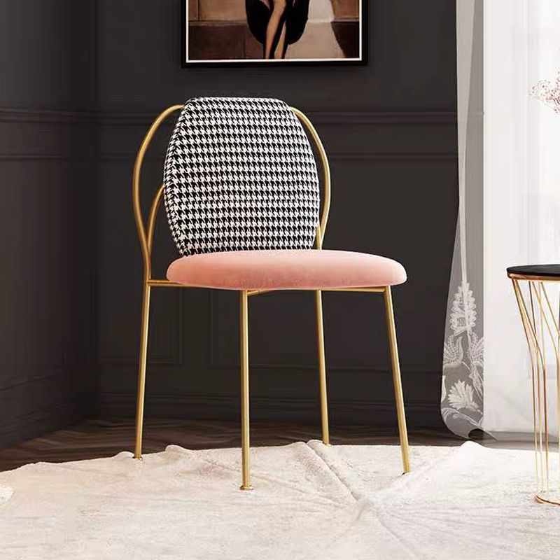 Stoffen aan de stoffenstoel Noordse stijl stevige rugarmloze eetkamerstoel