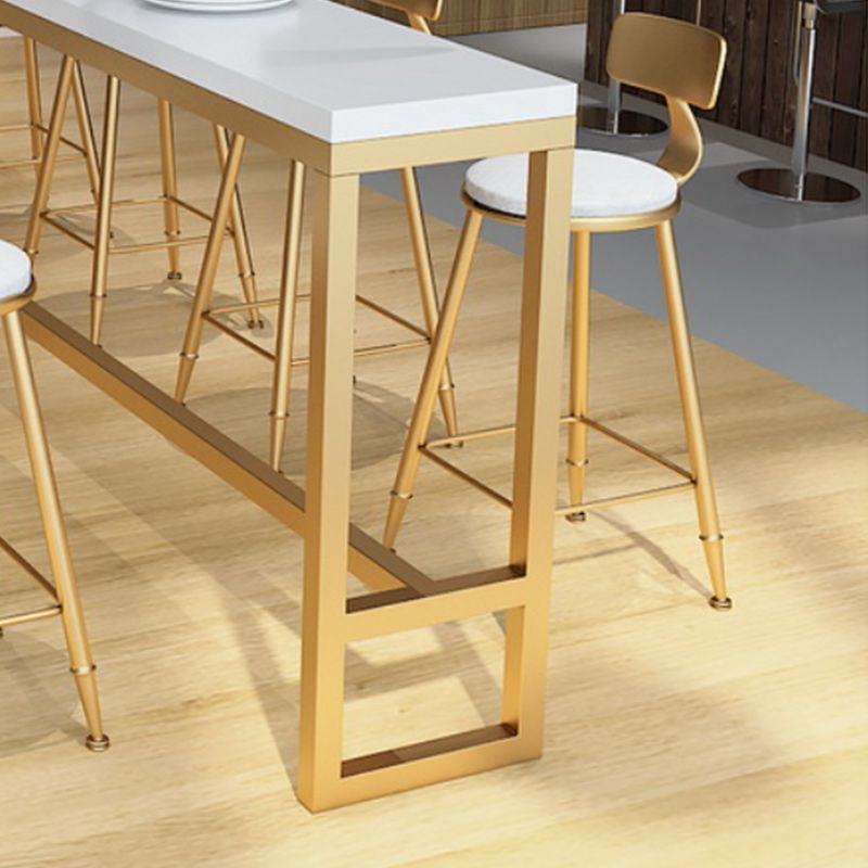 Tavolo da banco di altezza della barra da barra interno.