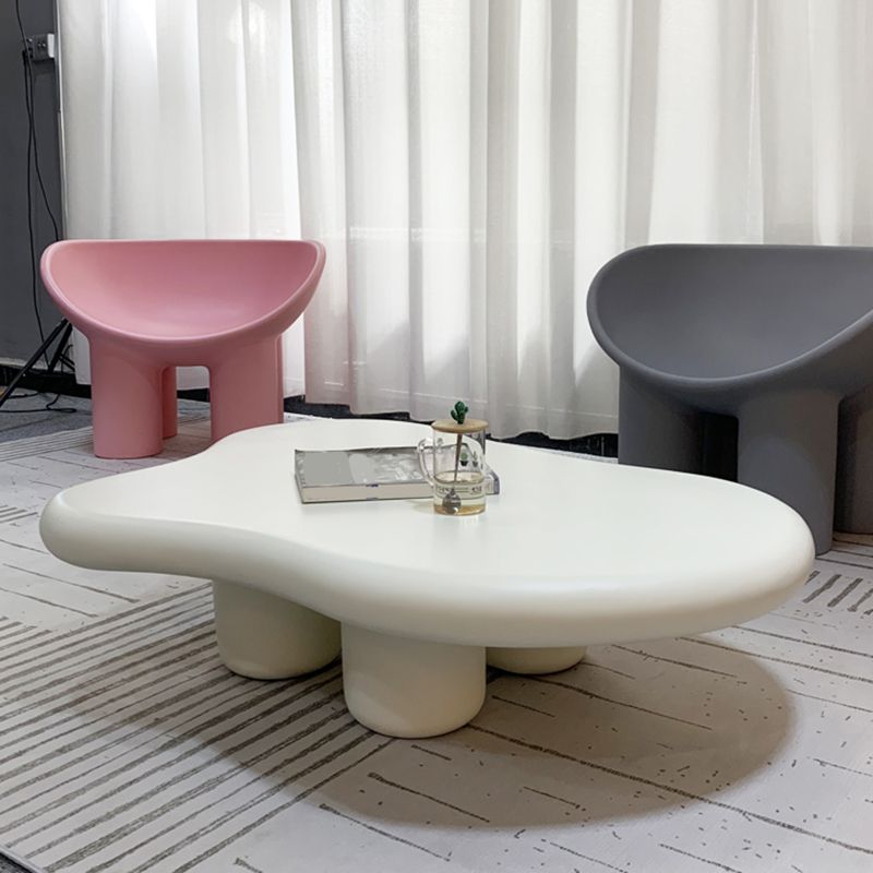 Table basse en acier en verre moderne avec table de cocktail à quatre jambes pour le salon