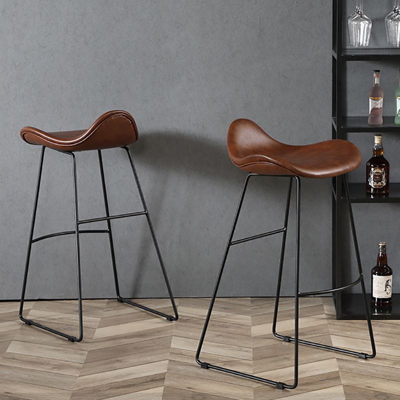 Indoor Footrest Leather Dining Stool Bucket Modern Counter Stool with Metal Base