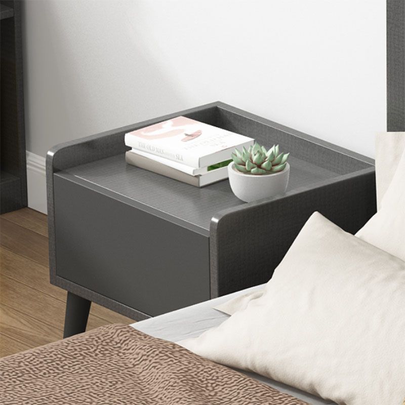 16 "W Nachttisch hölzisch geschlossener Aufbewahrungstisch für Schlafzimmer