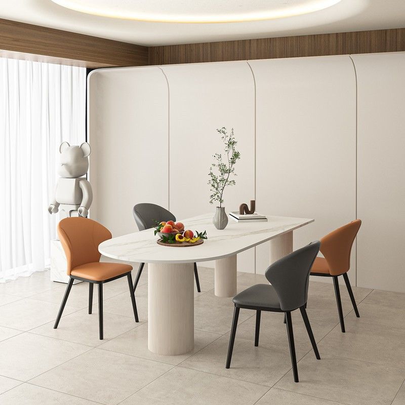 Mesa de comedor de piedra con 3 patas