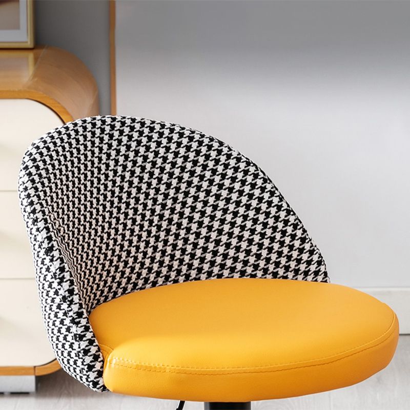 Modern Home Adjustable Height Stool Matte Finish Upholstered Bar Stools Clearhalo 'Bar Furniture' 'Bar Stools' 'bar_stools' 'furn' 'furn_bar_stools' 'Furniture' 'furniture_bar_stools' 'Kitchen & Dining Furniture' 1200x1200_e88cc8d3-ccb1-44ea-b9e3-9fd320bfe744