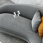 Velvet Sofa arrière serré avec un bras de smoking et un revêtement gris pour le salon