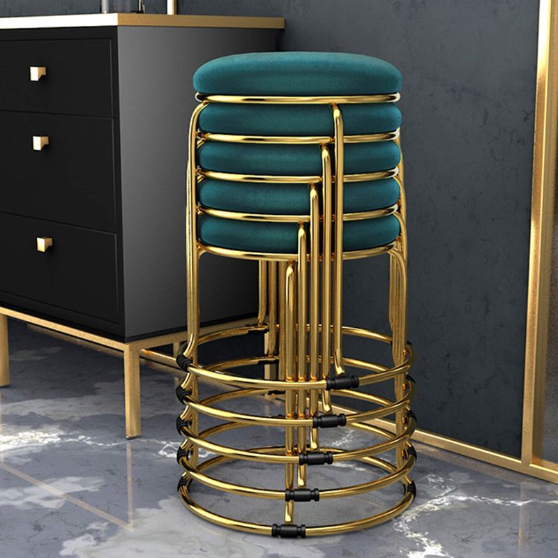 Modern Ottoman Velvet Upholstered Solid Color Metal Frame Round Ottoman Clearhalo 'furn' 'furn_ottomans_poufs' 'Furniture' 'Living Room Furniture' 'Ottomans & Poufs' 'ottomans_poufs' 1200x1200_e8fc7d5a-46a6-4198-8790-17f36e698b9c