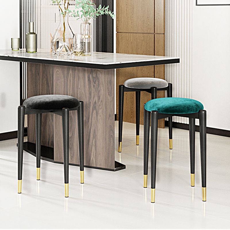 Modern Tear Resistant Pouf Circle Shape Dark Green Velvet Ottoman Clearhalo 'furn' 'furn_ottomans_poufs' 'Furniture' 'Living Room Furniture' 'Ottomans & Poufs' 'ottomans_poufs' 1200x1200_e918e828-396b-4e49-9ba4-7d1d0f5526f3