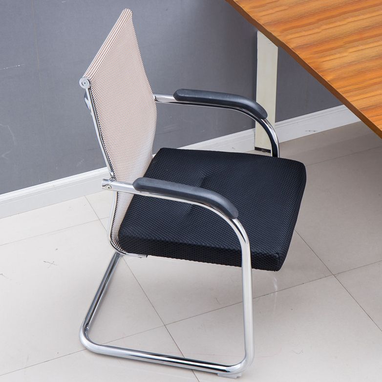 Moderne bureaustoel Mid en High Back met ademende AirGrid Seat Conference Chair