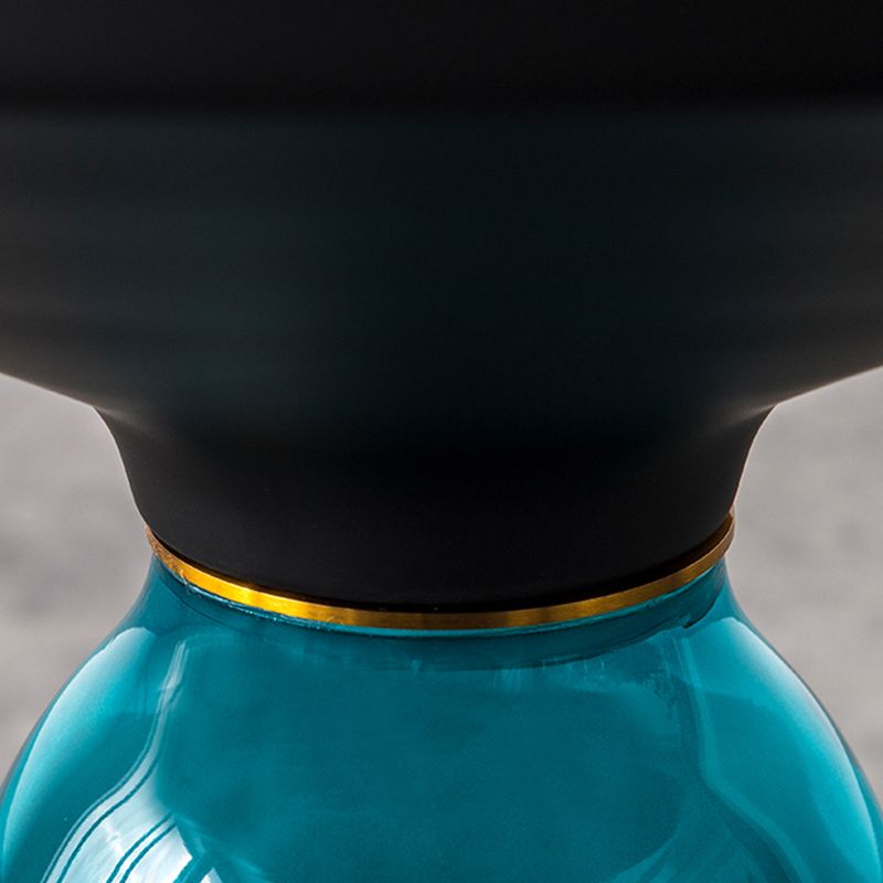 Round Glass Top Side End Table Modern Pedestal End Table for Living Room Clearhalo 'Coffee & Accent Tables' 'End & Side Tables' 'end_side_table' 'end_side_tables' 'furn' 'furn_end_side_tables' 'Furniture' 'furniture_end_side_table' 'Living Room Furniture' 1200x1200_e9513021-c1f7-4c25-96a2-20630daa4624