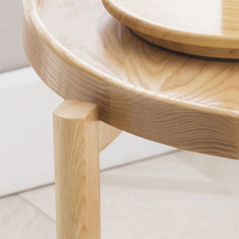 Tavolo da parte superiore del vassoio rotondo scandinavo Tavolino in legno 3 gambe con scaffale