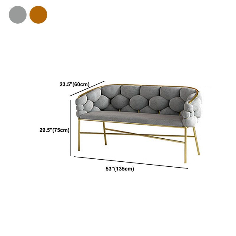 Sofá de brazo inclinado con la parte posterior de galletas 23.62 "con marco de oro con marco de oro