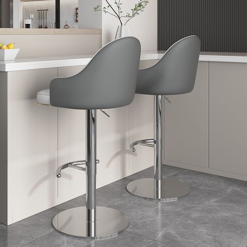 Tabouret de bar de patio à hauteur réglable pivotante tabouret de bar intérieur rembourré avec base chromée