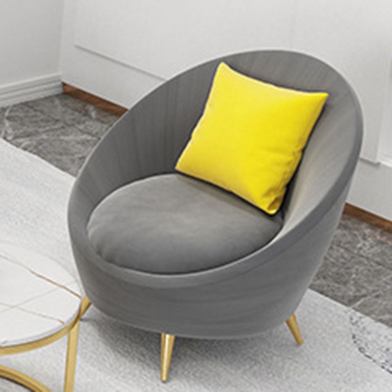 Velvet Sofa incurvé contemporain Bras pendu canapé arrière serré pour le salon