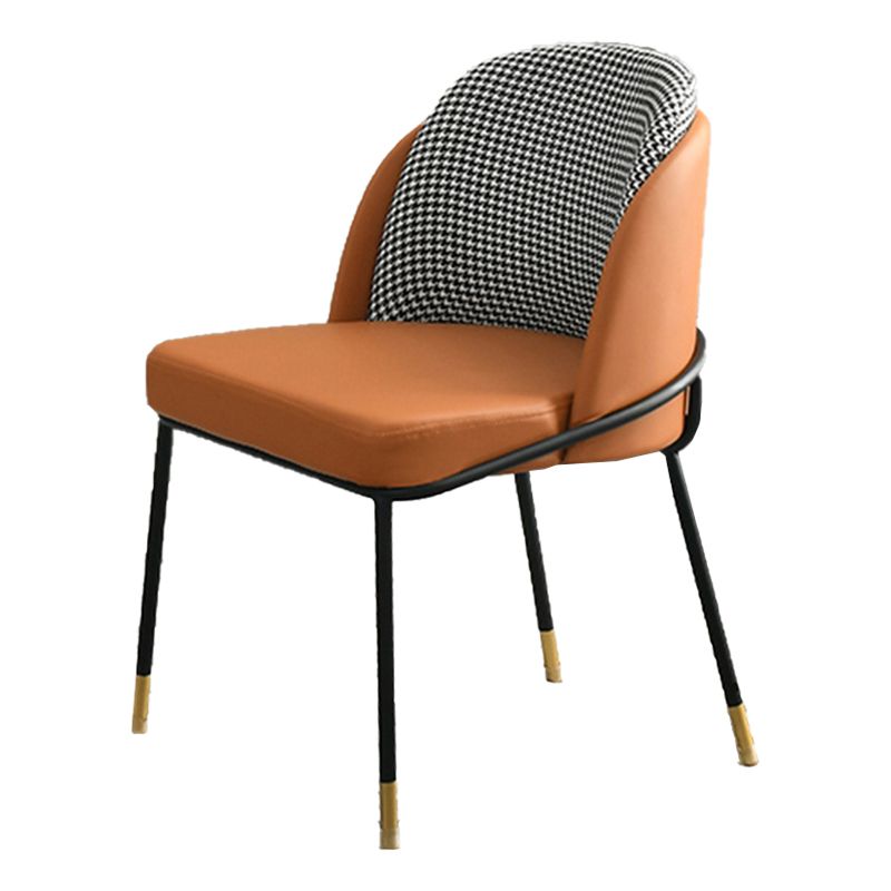 布張りのダイニングチェア北欧スタイルのアームレスソリッドバックチェアのための家